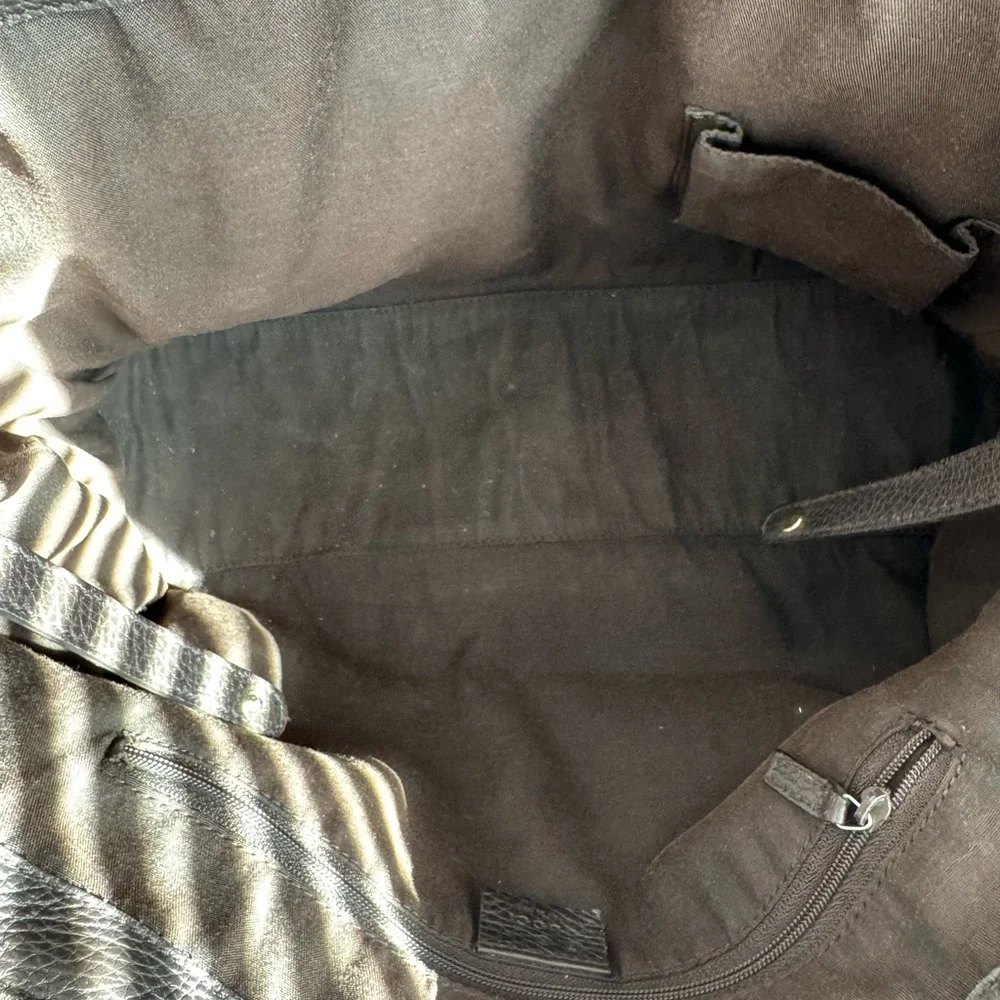 SOLD ON EBAY Gucci Brown and Black GG Canvas Shoulder Bag - Picture 5 of 7